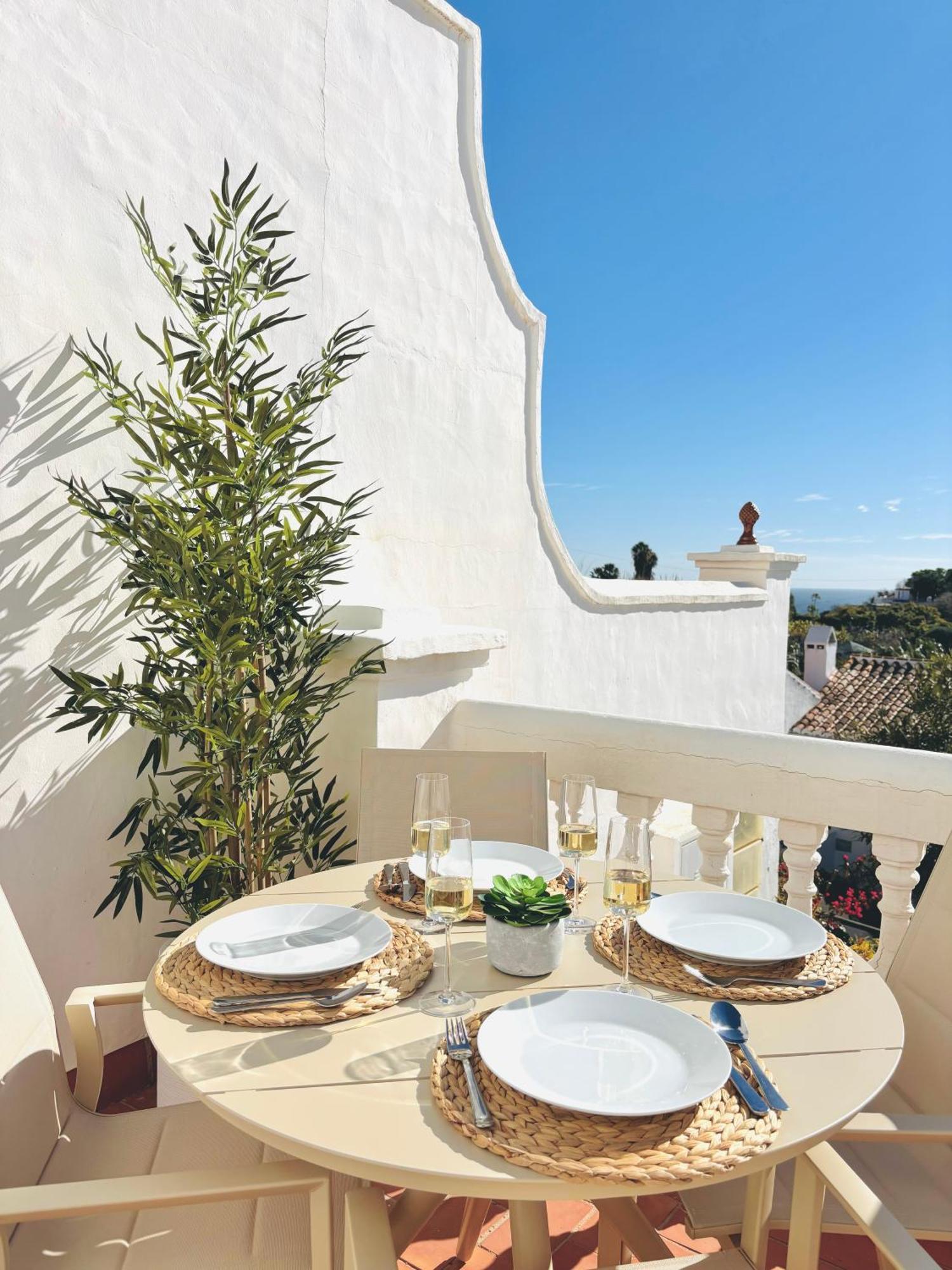 New With Sea View, Big Terrace & Pools Apartment