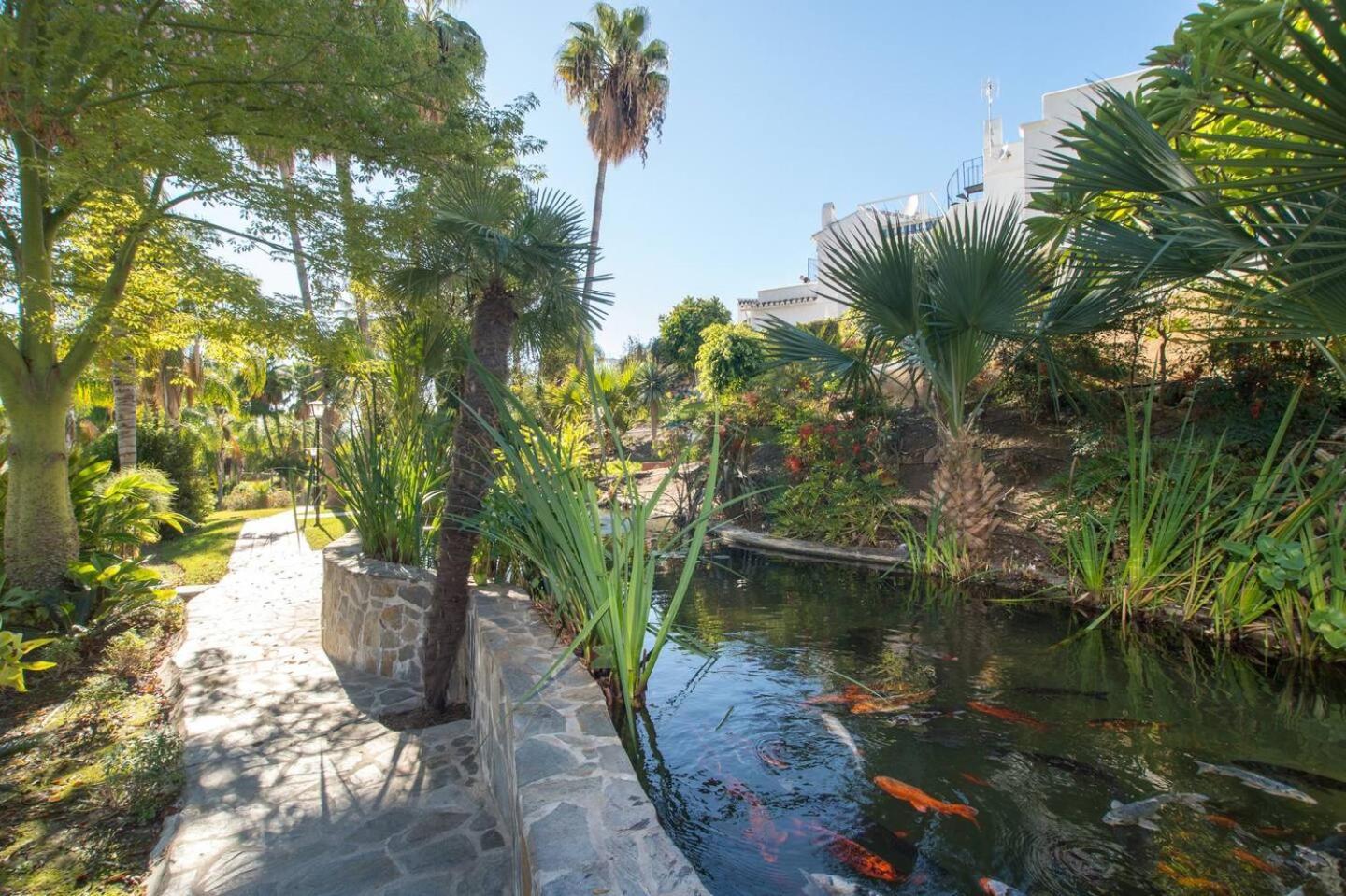New With Sea View, Big Terrace & Pools * Nerja